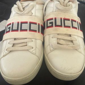 Gucci kids sneakers. Worn twice. Size 35 1/2. US 4